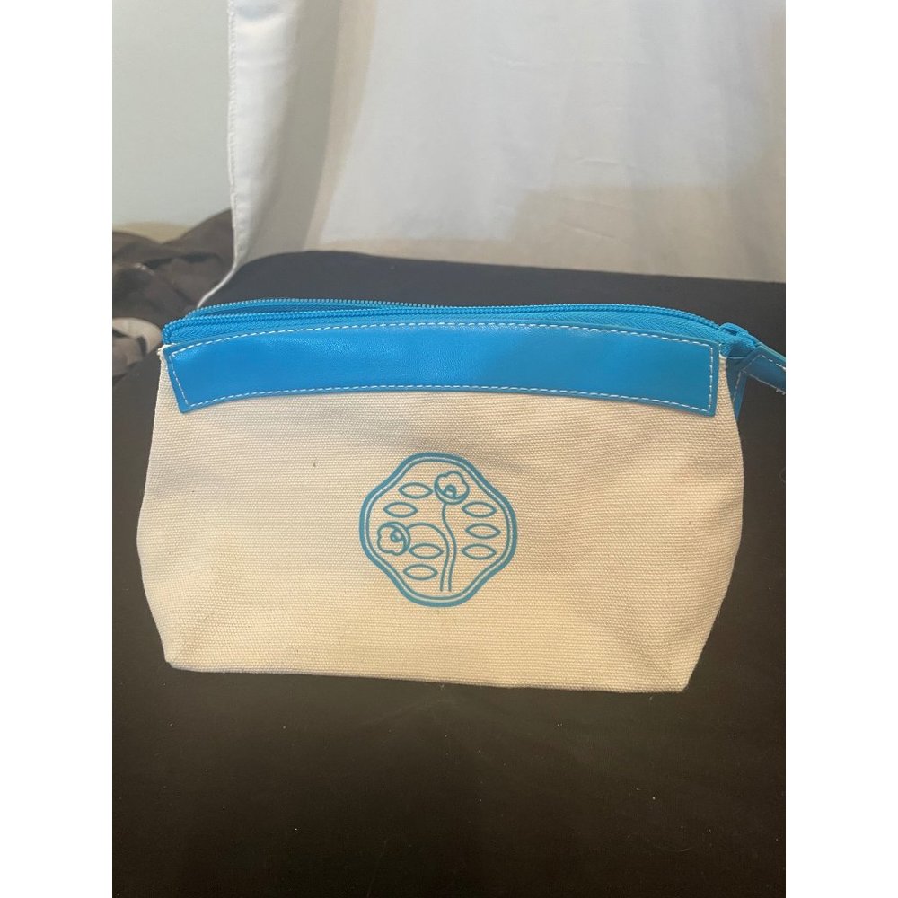 Zippered White and Blue Makeup Bag New from Shiseido Suncare
